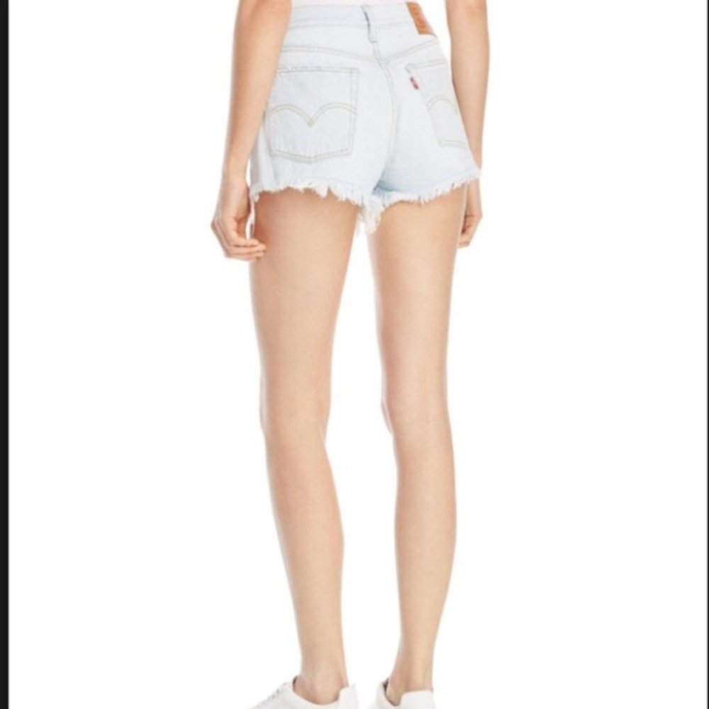 Levi’s Wedgie Fit Shorts in Edge of Indigo